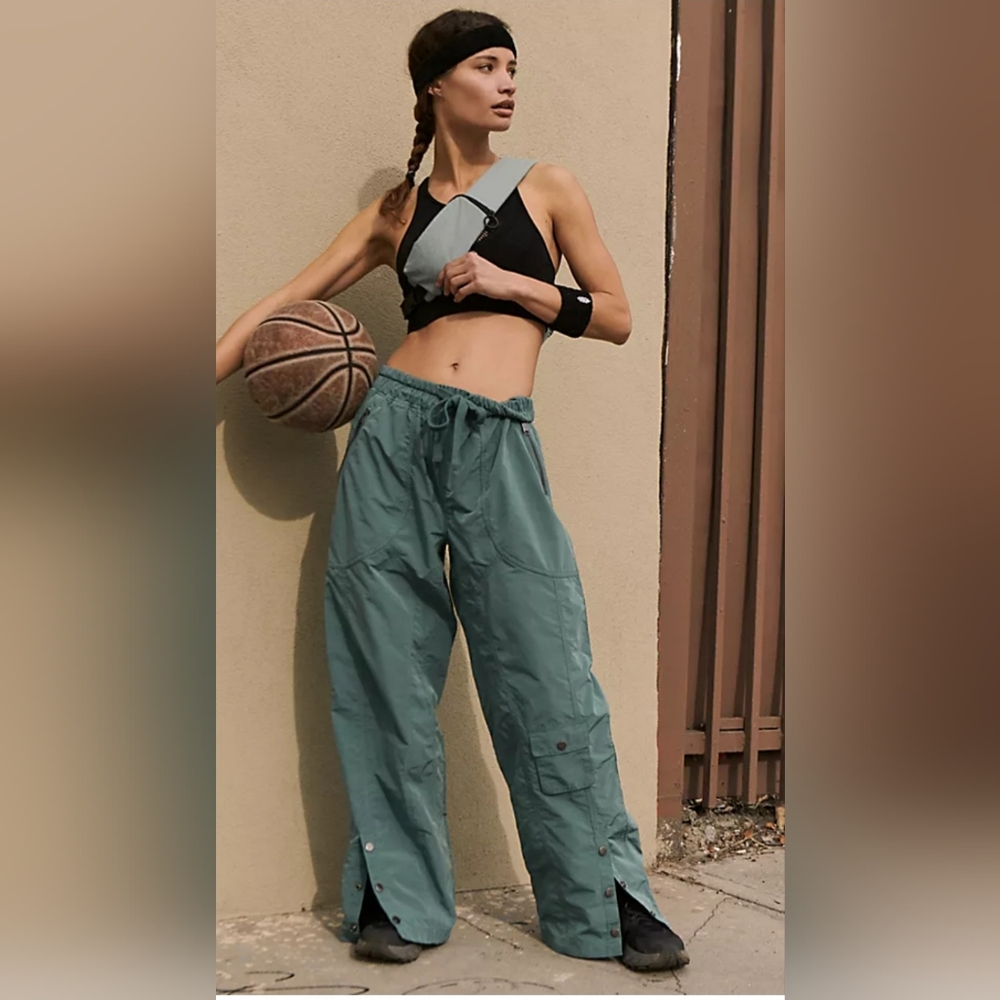 NWOT Free People Movement Stadium Pants in Vintage Green. Size M